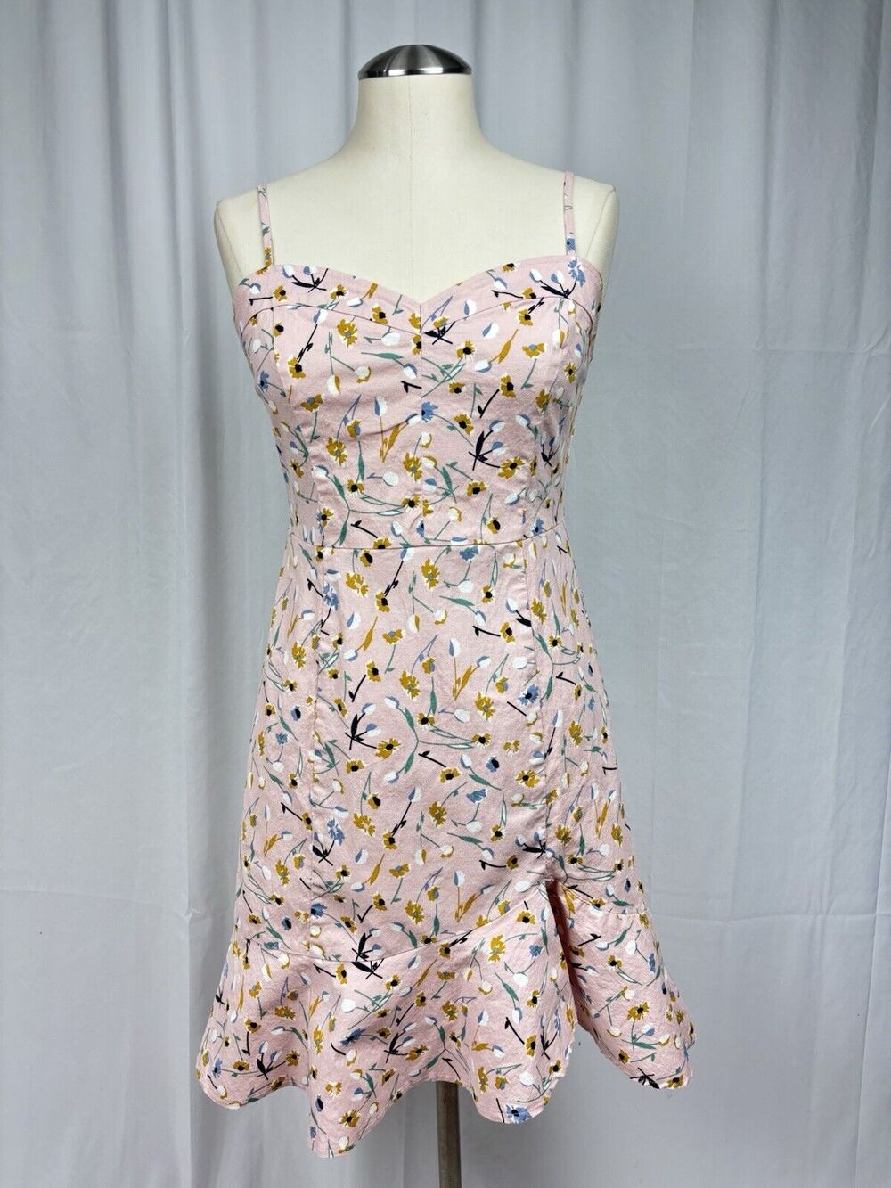 Sugar + Lips Light Pink Floral Spaghetti Strap Dress Ruffle Hem Size M